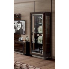 Camel Group Elite Day 1 Door Vitrine Camel Group Elite Day 1 Door Vitrine