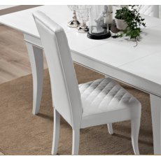 Saltarelli Giulia White Chair. Saltarelli Giulia White Chair.