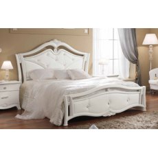 Saltarelli Giulia Letto Bed with Studded Headboard and Footboard Saltarelli Giulia Letto Bed with Studded Headboard and Footboard