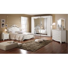 Saltarelli Giulia Letto Bed with Studded Headboard and Footboard