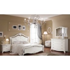 Saltarelli Giulia Letto Bed with Studded Headboard and Wooden Footboard