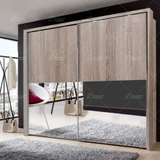 Wiemann Berlin sliding door wardrobe of width 250cm with handles in silver/slate