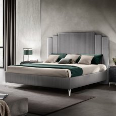 Arredoclassic Adora Moderna Upholstered Bed