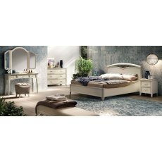 Camel Group Giotto Bianco Antico Curvo Fregio Bed