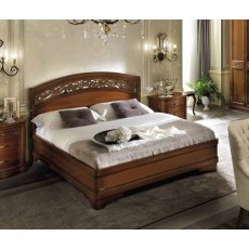 Camel Group Torriani Walnut Bed Botticelli with Ring Camel Group Torriani Walnut Bed Botticelli with Ring