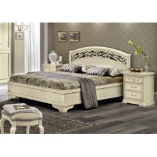 Camel Group Torriani Ivory Bed Botticelli with Ring Camel Group Torriani Ivory Bed Botticelli with Ring