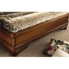 Camel Group Torriani Walnut Bed Tiziano with Ring
