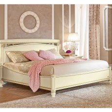 Camel Group Treviso White Ash Bed With Ring Camel Group Treviso White Ash Bed With Ring
