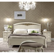 Camel Group Nostalgia Bianco Antico Curvo Fregio Bed Frame Camel Group Nostalgia Bianco Antico Curvo Fregio Bed Frame