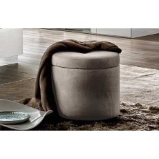Camel Group Platinum Round Pouf