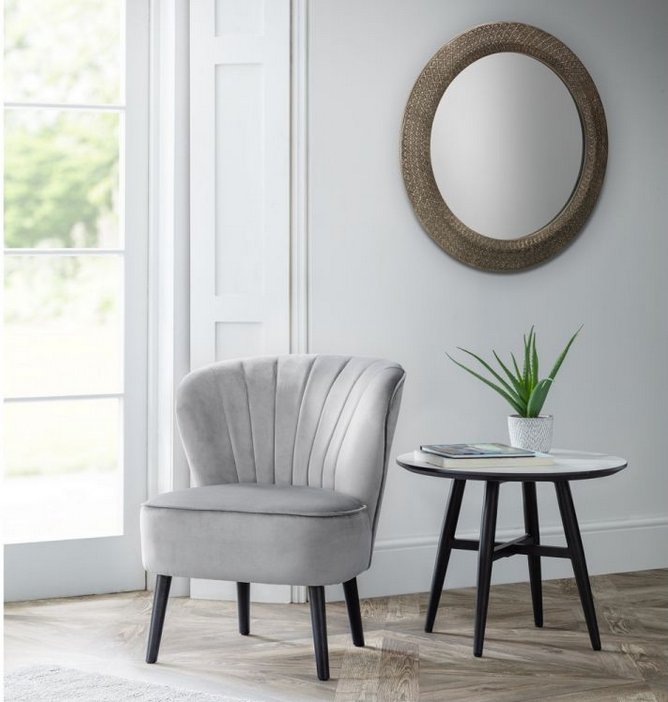 Julian Bowen JULIAN BOWEN COCO VELVET ACCENT CHAIR - BLUE