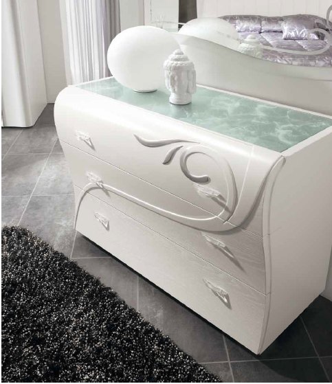 Saltarelli Mobili Saltarelli Diadema Drawer unit with White Glass Top.