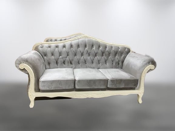 Bespoke Sofas LUXURIOUS CLASSIC MODEL SOFA