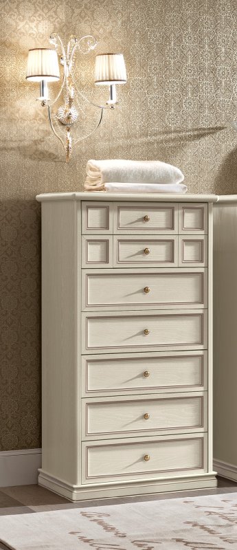 Camel Group Camel Group Nostalgia Bianco Antico 7 Drawer Chest